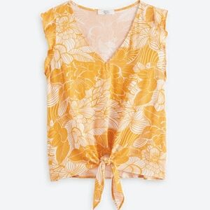 Beacon Apparel flutter sleeve woven top
